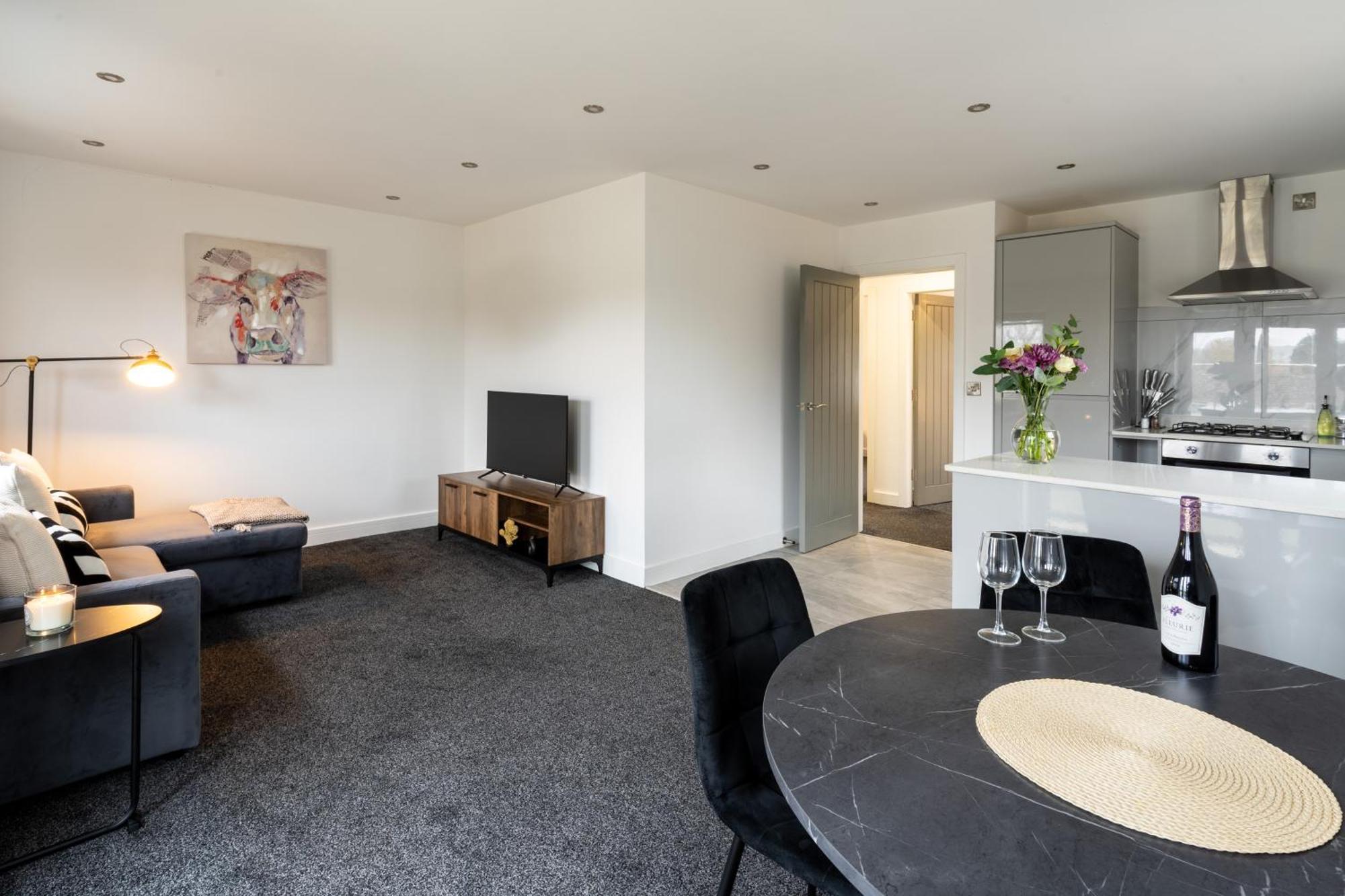 Modern 2-Bed Apartment With Balcony, Close To Oxford City Centre With Free Parking Buitenkant foto
